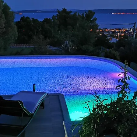 Sun Nest Kastela