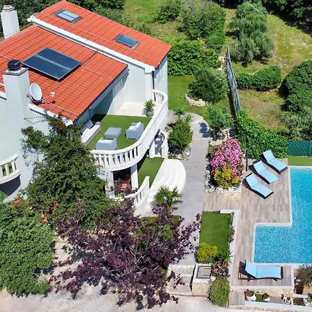 Villa Sun Nest Kastela