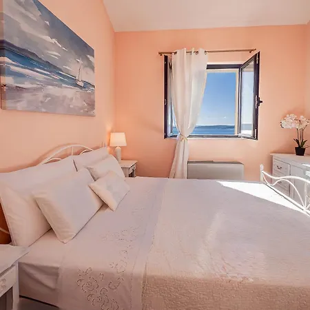 Sun Nest Kastela