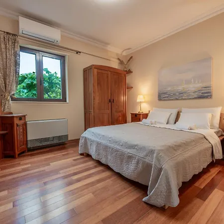 Sun Nest Villa Kastela